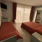 Hotel Eden Gigli 3*
