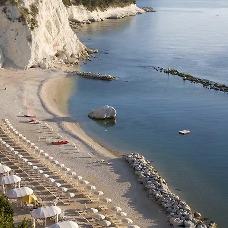 Eden Gigli 3* Numana