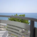 מלון Eden Gigli 3*