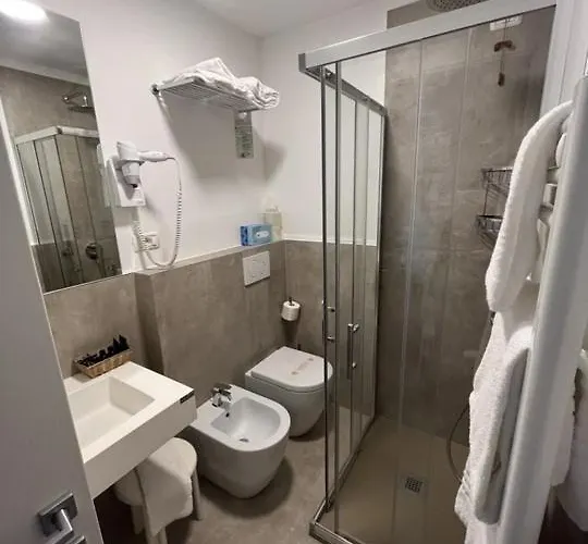 Hotell Eden Gigli 3*