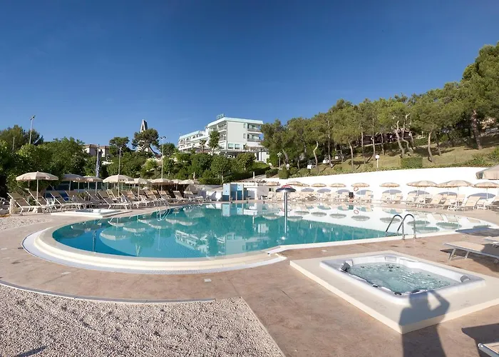 Hotell Eden Gigli 3*